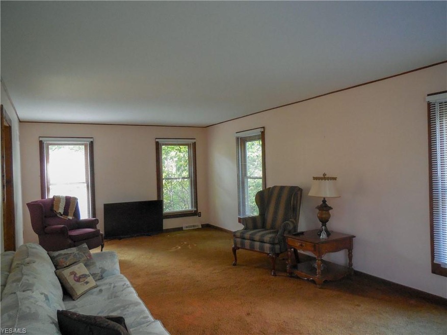 94 Hurd Rd, Aurora, OH 44202 - photo 1