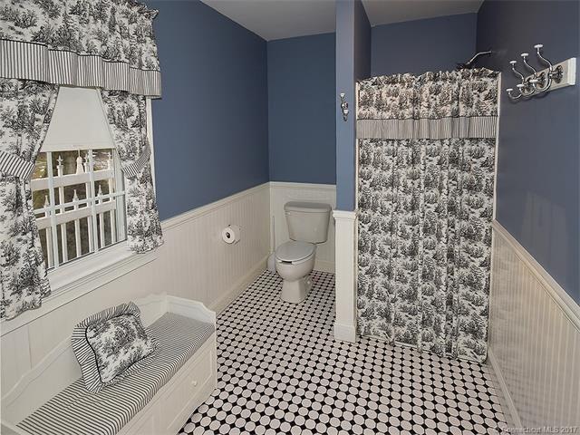 359 Four Rod Rd, Berlin, CT 06037 - photo 1