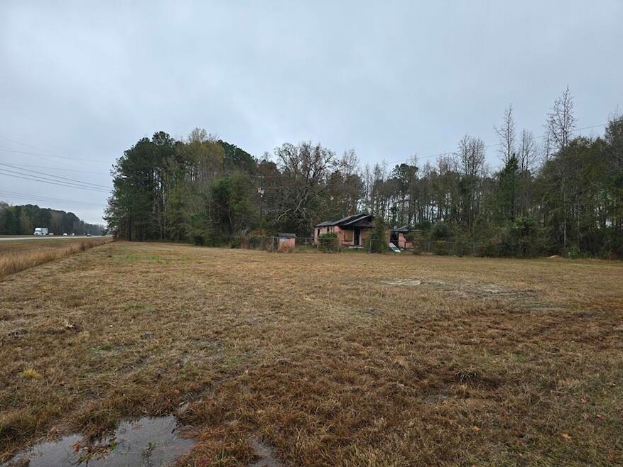 3080 Thomas Sumter Hwy, Dalzell, SC 29040 - photo 1
