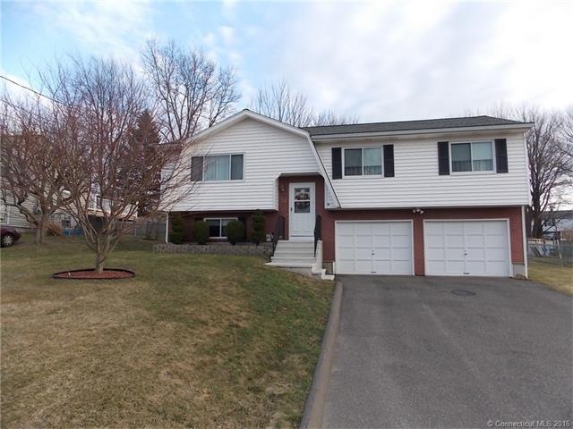 75 Lincolndale Dr, Waterbury, CT 06704 - photo 1