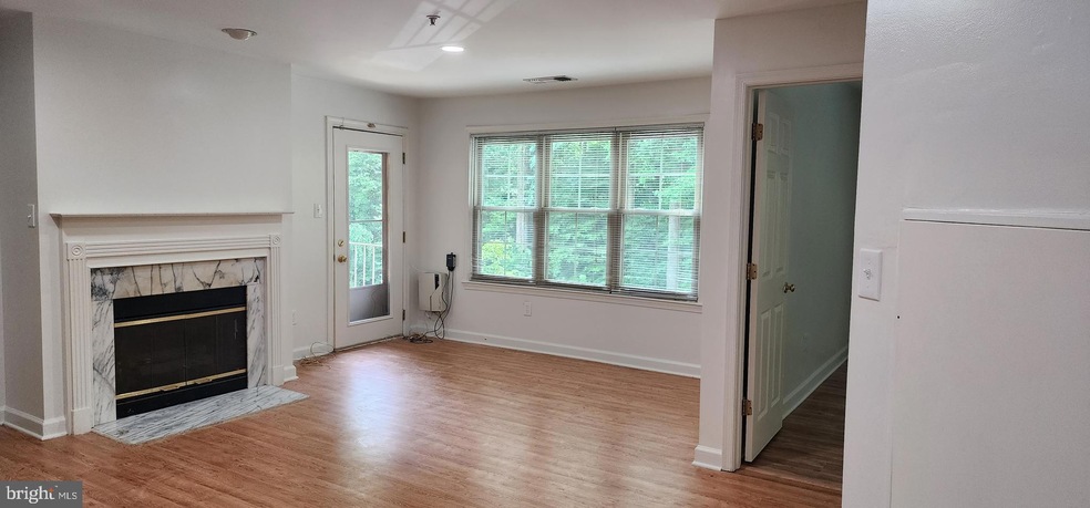 2322 Falls Gable Ln unit H, Baltimore, MD 21209 - photo 1