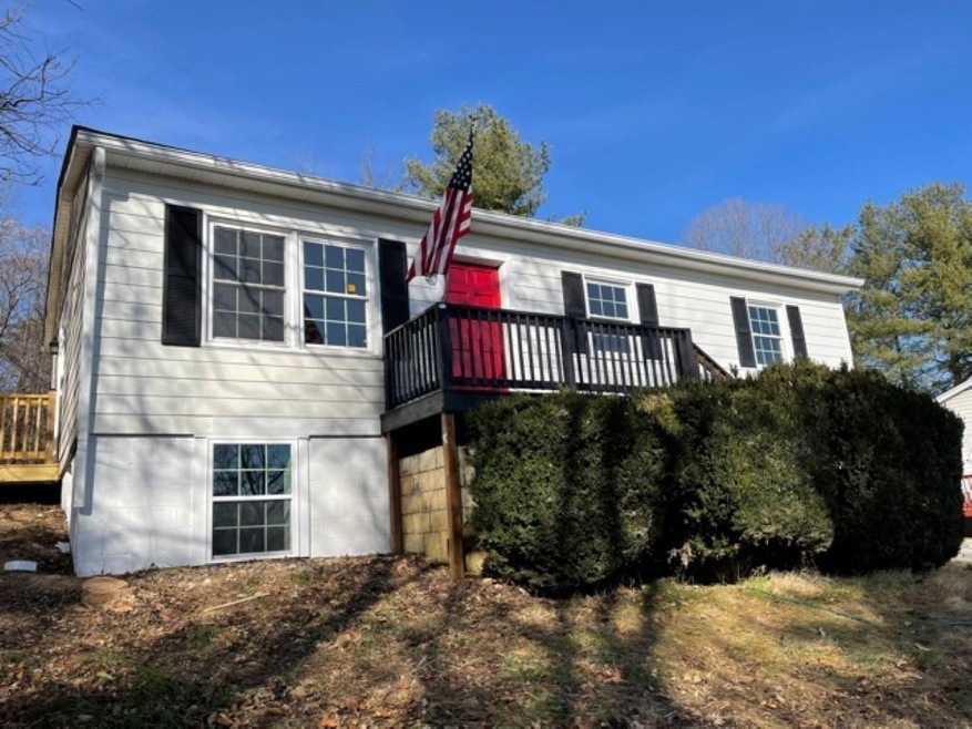 135 Augusta St, Verona, VA 24482 - photo 1