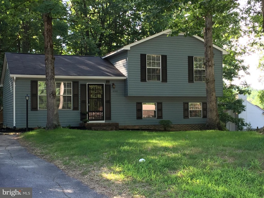 10910 Chesterwood Dr, Spotsylvania, VA 22553 - photo 1