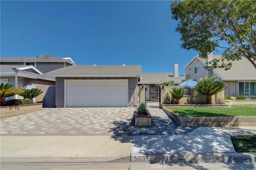 Super cul-de-sac location...paver hardscape and fresh paint are beautiful.