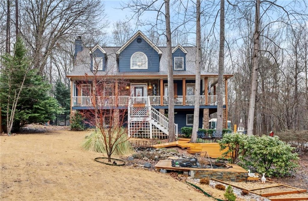 View of front of house with a porch