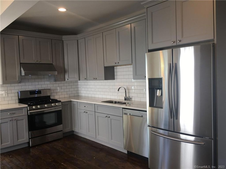 501 Elm St unit 2, Stamford, CT 06902 - photo 1