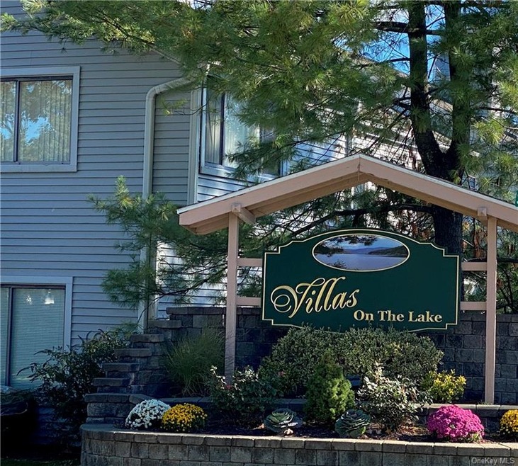 87 Lake Ridge Cove unit 87, Mohegan Lake, NY 10547 - photo 1