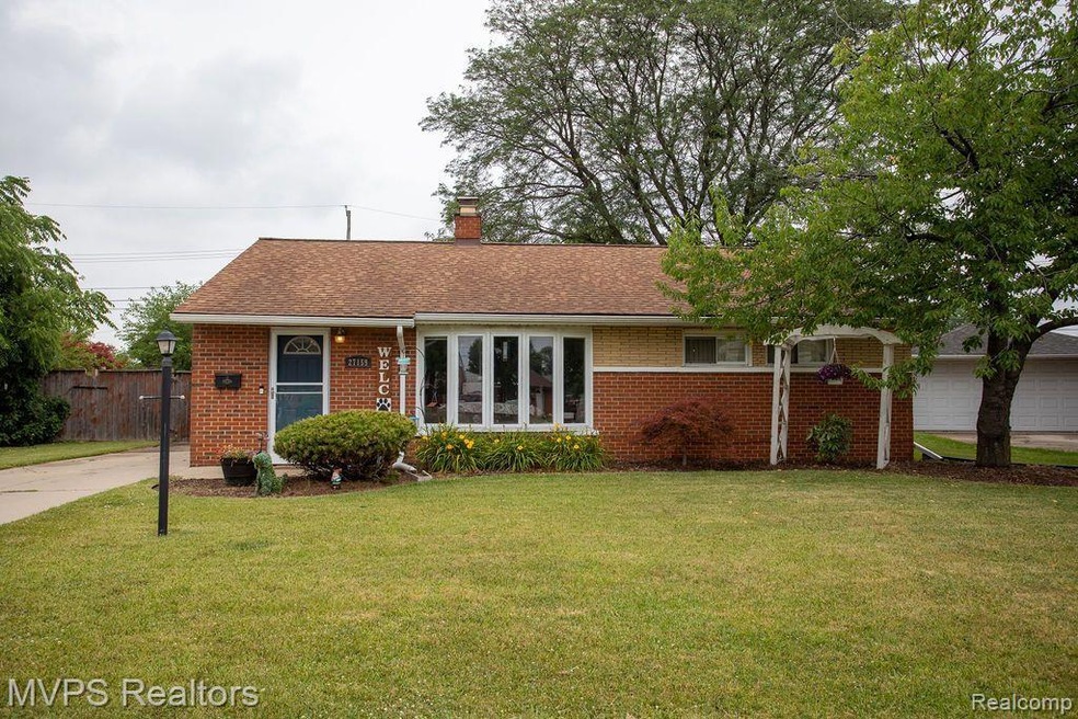 27159 Belanger St, Roseville, MI 48066 - photo 1