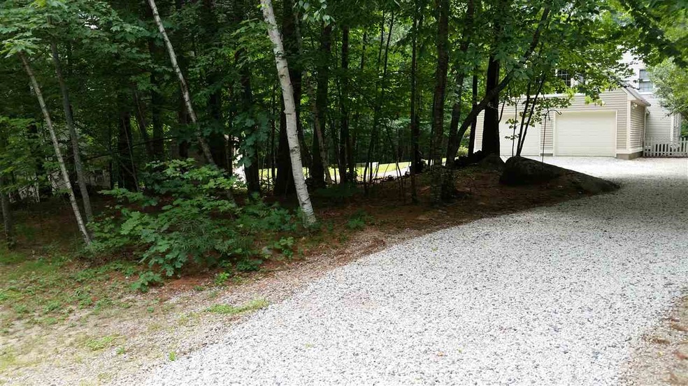 135 Ayres Cove Rd, Barrington, NH 03825 - photo 1