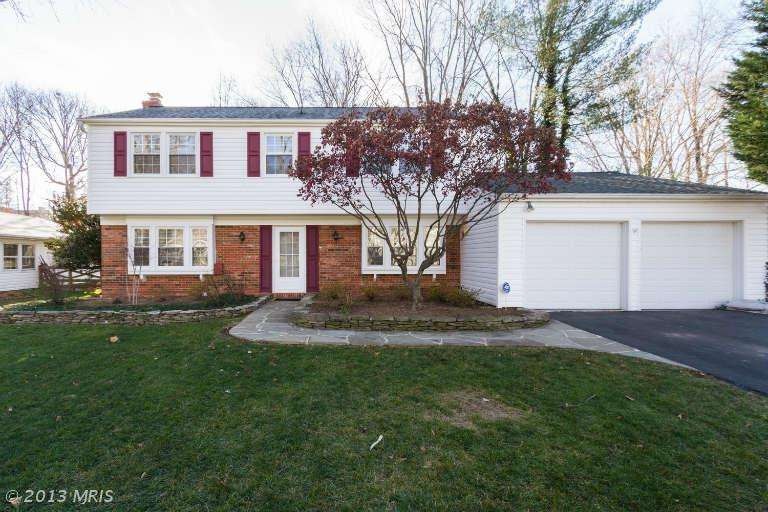 13105 Melville Ln, Fairfax, VA 22033 - photo 1
