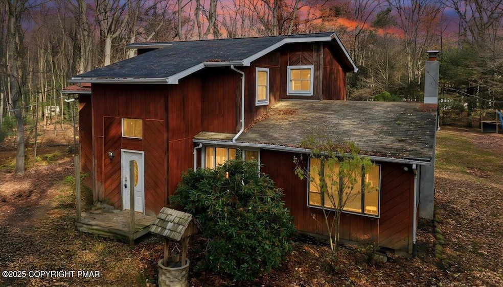 125 Ash Lane at Dusk