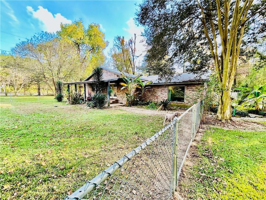 479 Airbase Rd, Pollock, LA 71467 - photo 1