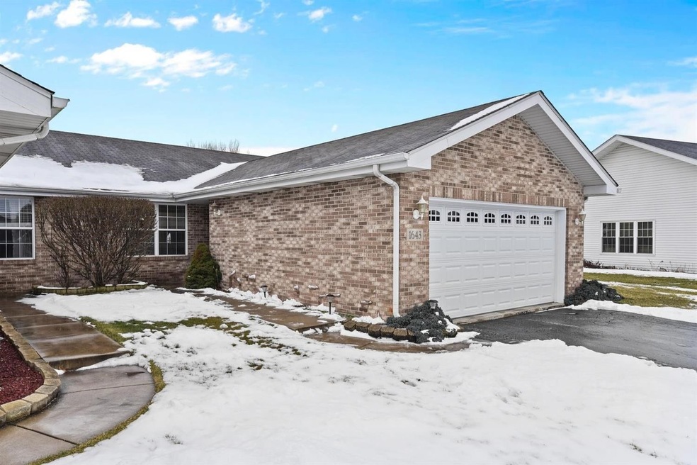 1643 Flag Ct, Crown Point, IN 46307 - photo 1