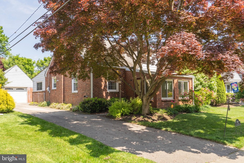 2261 Avon Rd, Ardmore, PA 19003 - photo 1