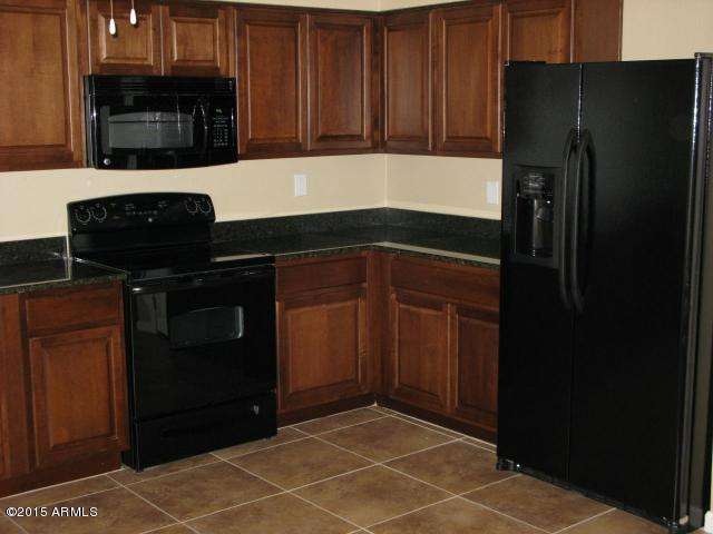 Garnet kitchen