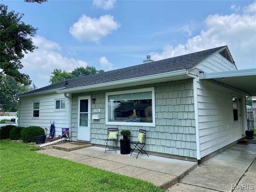 1701 Granview Dr, Quincy, IL 62301 - photo 1