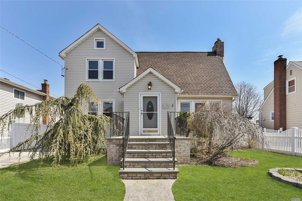 2503 Centre Ave, Bellmore, NY 11710 - photo 1