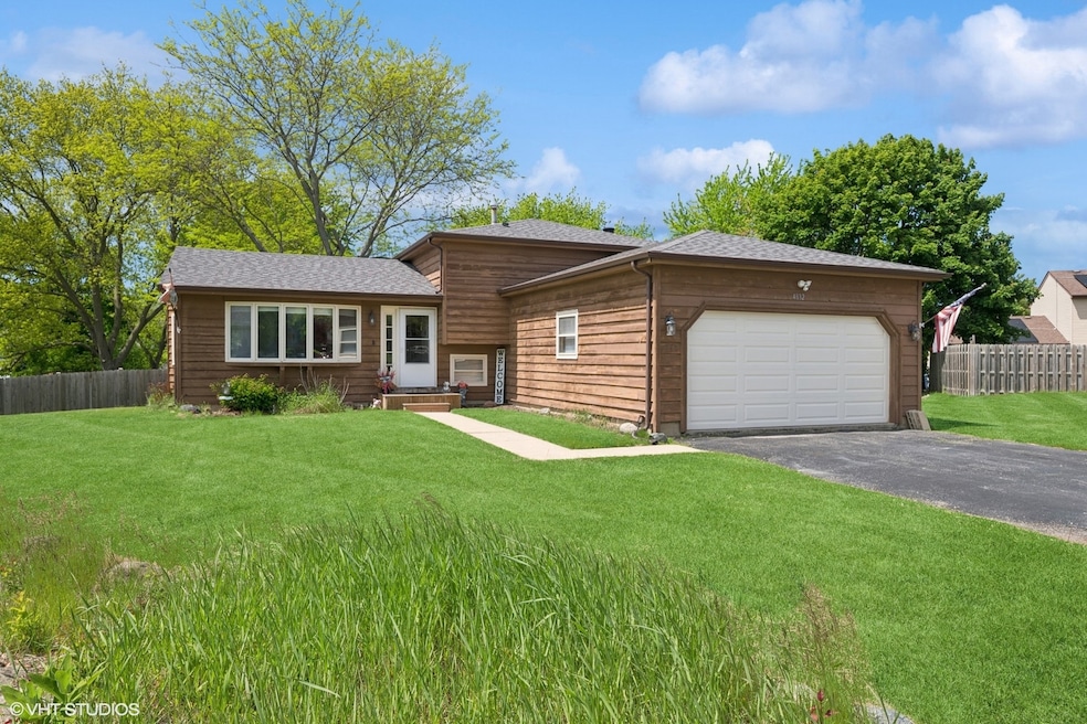 4832 Crest Ct, Waukegan, IL 60087 - photo 1