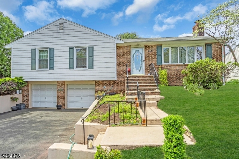 442 Stalevicz Ln, Rahway, NJ 07065 - photo 1