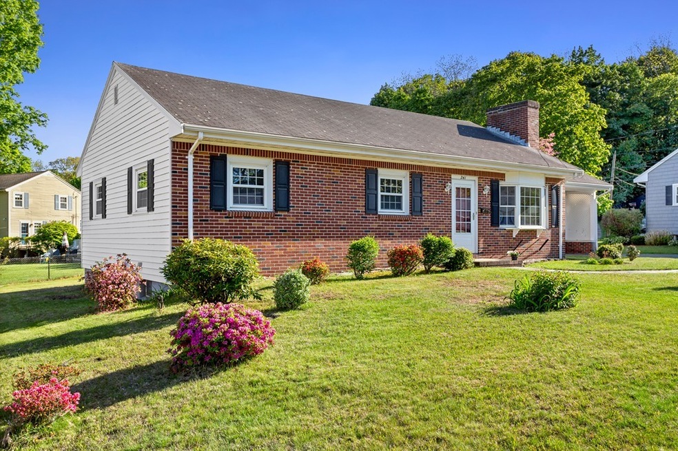 241 Hovey St, Lowell, MA 01852 - photo 1