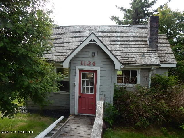 1124 Mission Rd, Kodiak, AK 99615 - photo 1