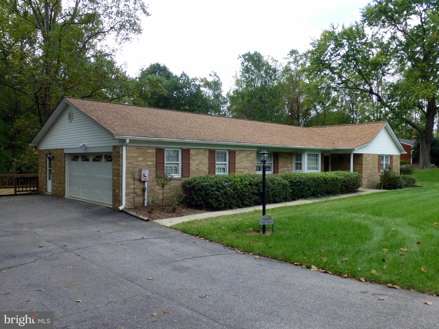 16401 Abbey Dr, Bowie, MD 20715 - photo 1