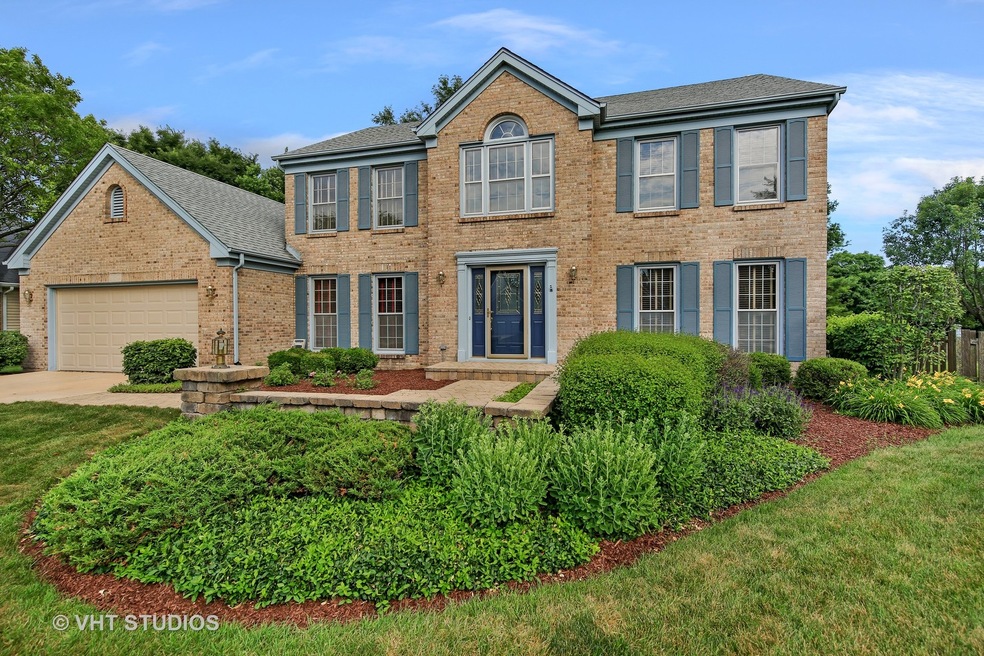 139 Christina Cir, Wheaton, IL 60189 - photo 1