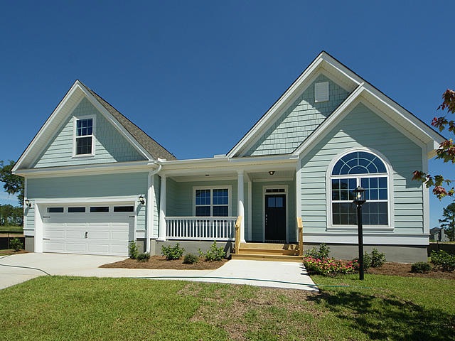 Delaware Exterior Front