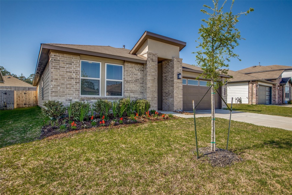12124 Bear River Dr, Conroe, TX 77384 - photo 1
