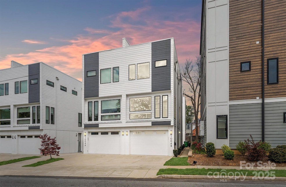 For Sale $699,999 • Co-Listing Agent