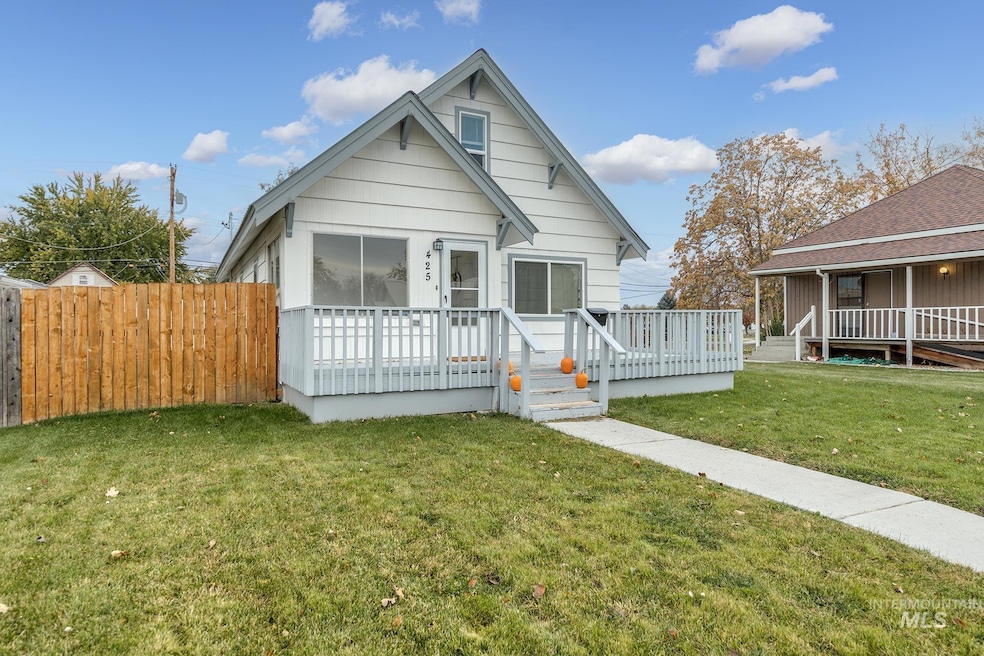 Pending $298,000 • Co-Listing Agent