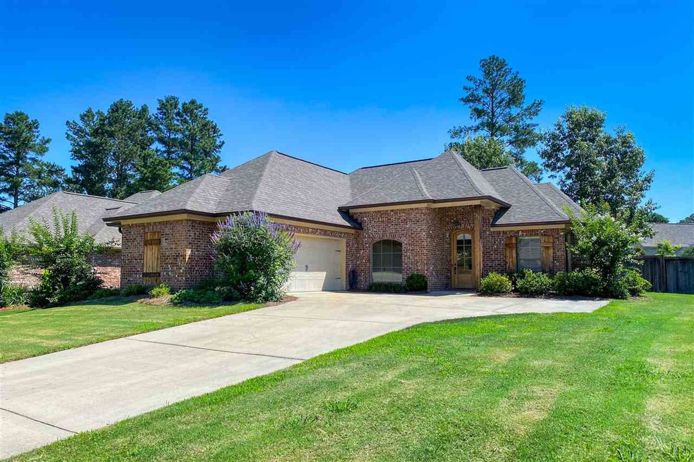 122 Hampton Ln, Madison, MS 39110 - photo 1