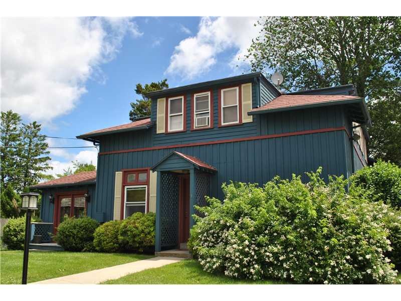 203 N Fenner Ave unit 4, Middletown, RI 02842 - photo 1