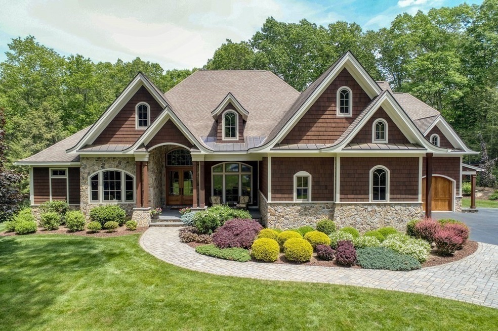 17 Falcon Heights, Wilbraham, MA 01095 - photo 1