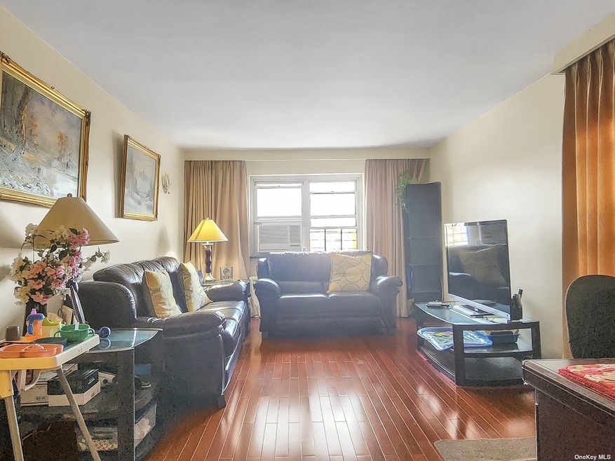 3190 140th St unit 6D, Flushing, NY 11354 - photo 1