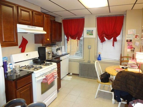 348 E 8th St unit 1, Boston, MA 02127 - photo 1