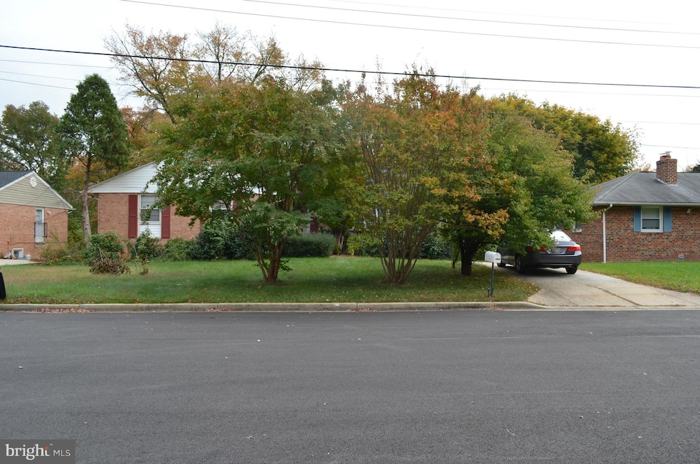 13003 Flint Rock Dr, Beltsville, MD 20705 - photo 1