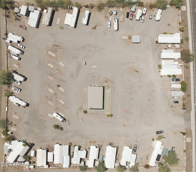 315 E Main St, Quartzsite, AZ 85346 - photo 1