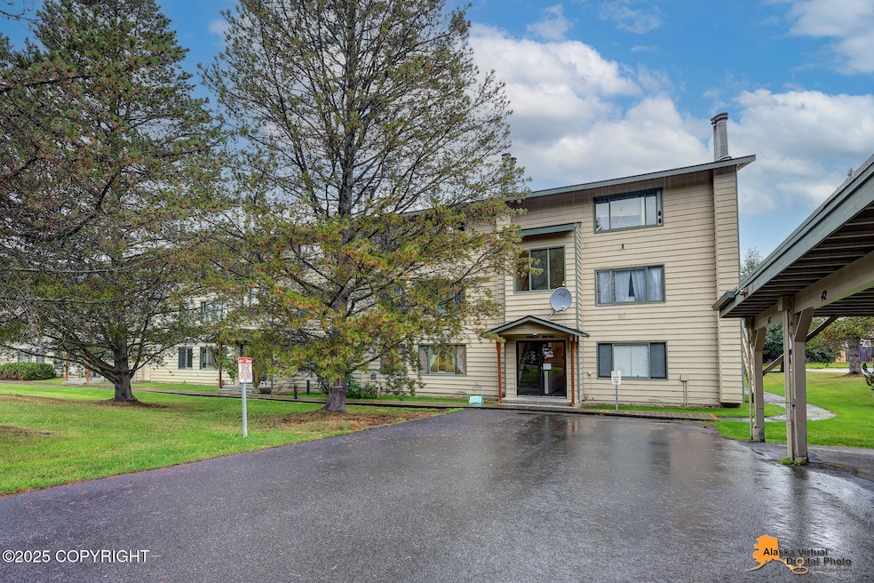 305 Donna Dr unit 38, Anchorage, AK 99504 - photo 1