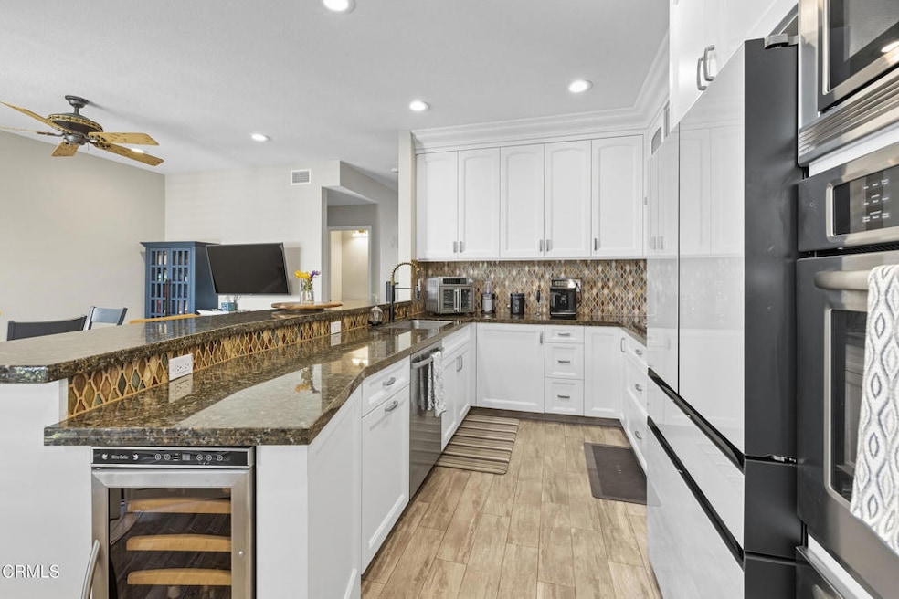 7412 Seabluff Dr unit 108, Huntington Beach, CA 92648 - photo 1