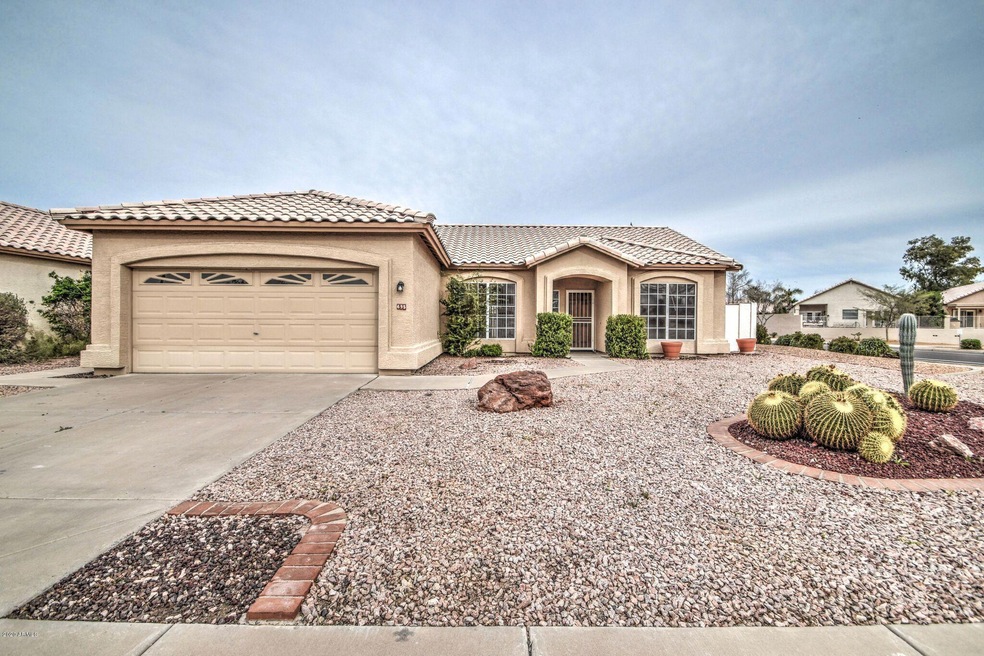 695 Sahuaro Dr.