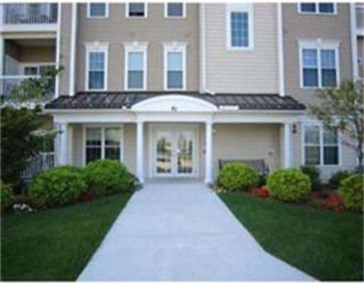87 Clocktower Dr unit 2303, Waltham, MA 02452 - photo 1