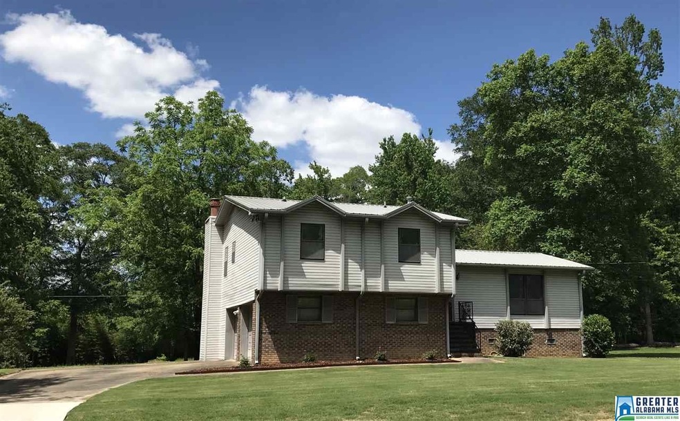 1828 Apache Way, Alabaster, AL 35007 - photo 1