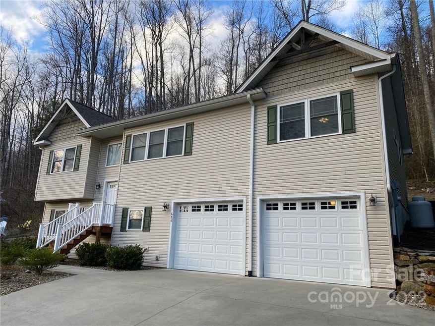 674 Salisbury Rd, Hendersonville, NC 28792 - photo 1