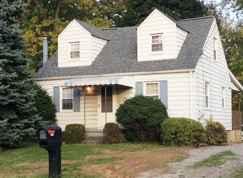 FRONT OF HOUSE