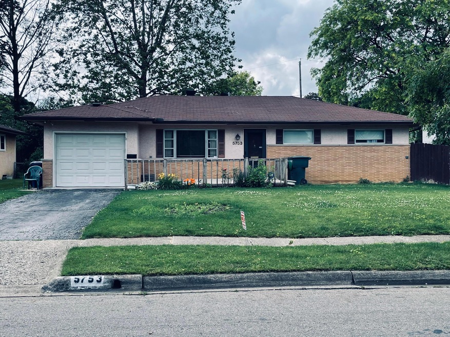 5753 Loganwood Rd, Columbus, OH 43229 - photo 1