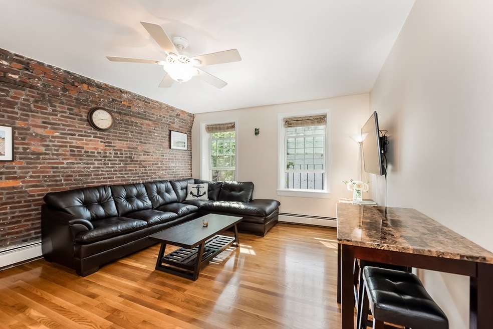 243 North St unit 4, Boston, MA 02113 - photo 1