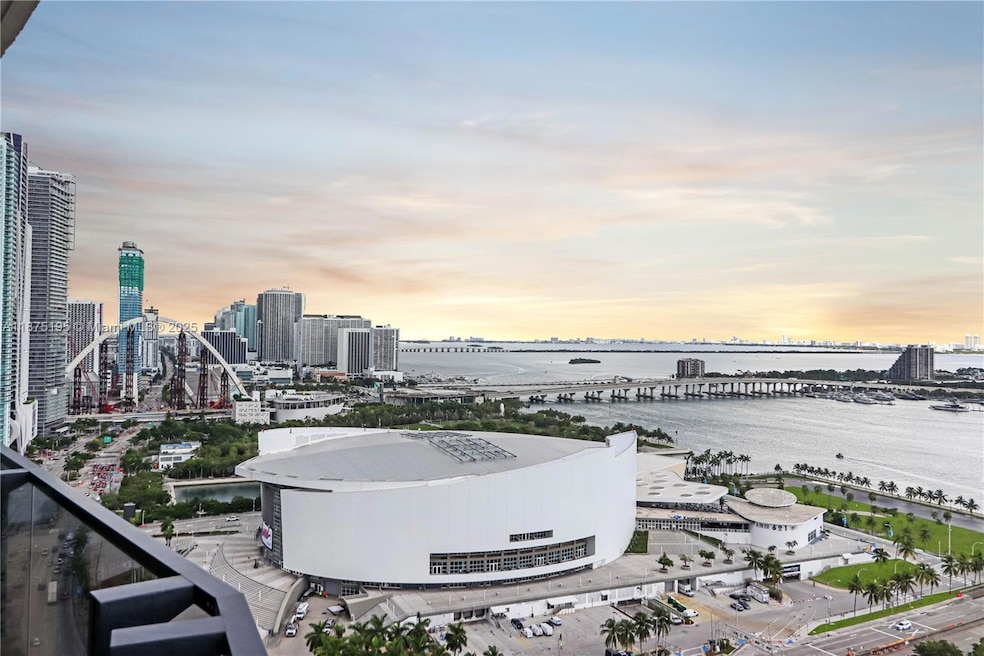 The Elser unit 2111, Miami, FL 33132 - photo 1