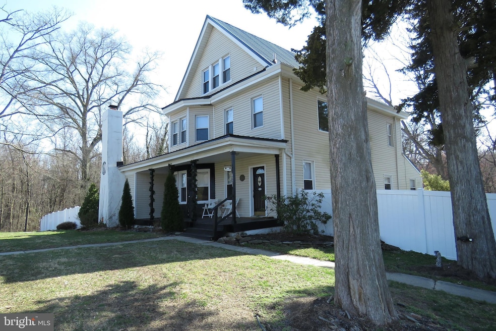 4371 Dupont Pkwy, Townsend, DE 19734 - photo 1