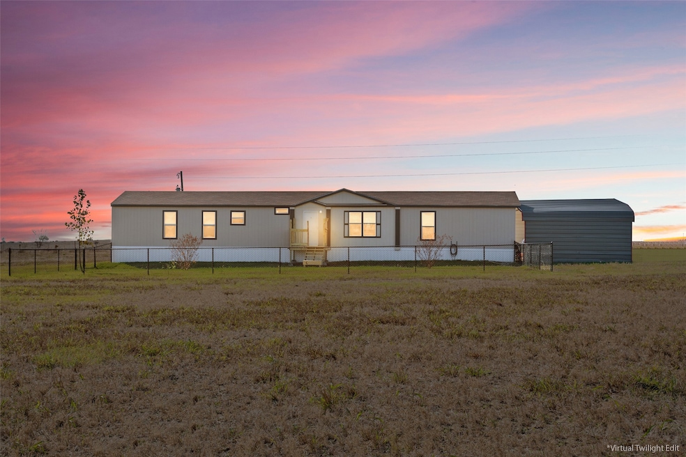 424 Texas 53, Rosebud, TX 76570 - photo 1